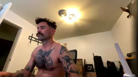 Snapshot of kingxhelm chatting on 06.21.26 kingxhelm online show from 06.21.26