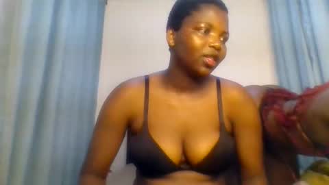 Snapshot of kinky_lola1 chatting on 09.13.25 Lola online show from 09.13.25