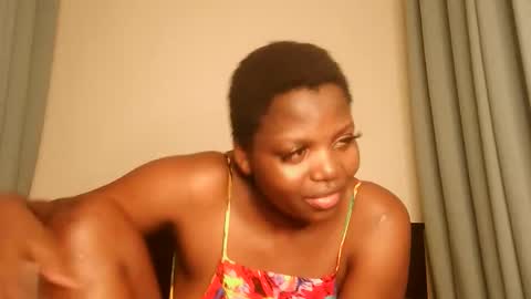 Snapshot of kinky_lola1 chatting on 09.26.25 Lola online show from 09.26.25