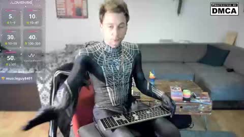 Snapshot of kinky_spidey chatting on 11.16.25 kinky_spidey online show from 11.16.25