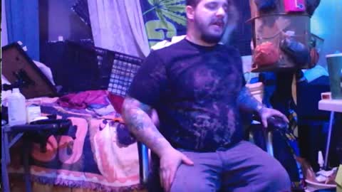 Snapshot of kinkybiguy14 chatting on 12.15.25 Kinky Cassie online show from 12.15.25