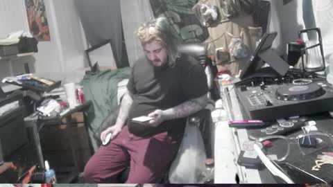 Snapshot of kinkybiguy14 chatting on 02.03.26 Kinky Cassie online show from 02.03.26