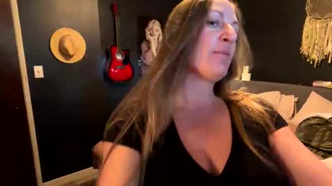 Snapshot of kinkyblinders chatting on 10.20.25 Kinkyblinders online show from 10.20.25