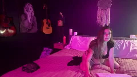 Snapshot of kinkyblinders chatting on 10.21.25 Kinkyblinders online show from 10.21.25