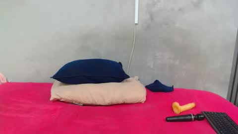 kinkynaghty online show from 05.10.26