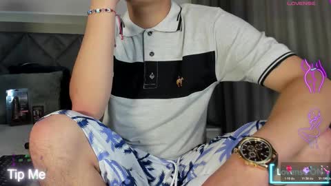 kinkypetite1 online show from 10.24.25