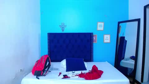 Snapshot of kinkyy_redhead chatting on 01.13.25 kinkyy_redhead online show from 01.13.25
