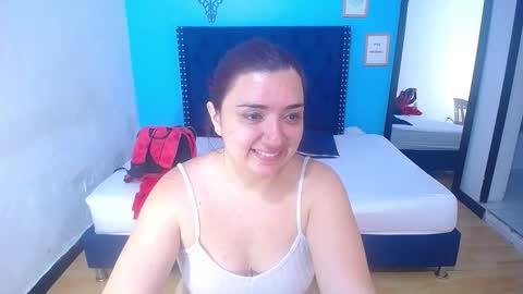 Snapshot of kinkyy_redhead chatting on 10.13.25 kinkyy_redhead online show from 10.13.25