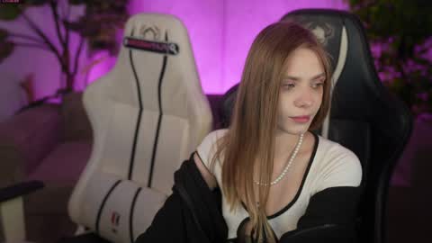 Snapshot of kira0541 chatting on 04.22.26 Sweet girls online show from 04.22.26