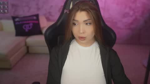 Snapshot of kira0541 chatting on 04.26.26 Sweet girls online show from 04.26.26