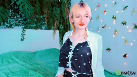 Kira online show from 05.03.26