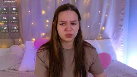 Kira Briis online show from 04.06.26