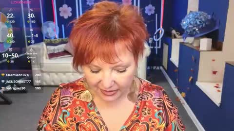 Kira Kennet online show from 11.26.25