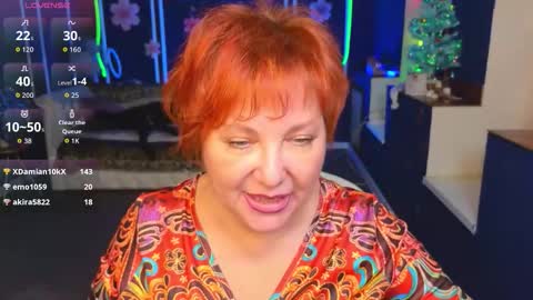 Kira Kennet online show from 12.15.25