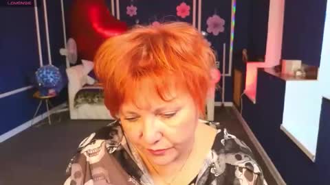 Kira Kennet online show from 04.23.26