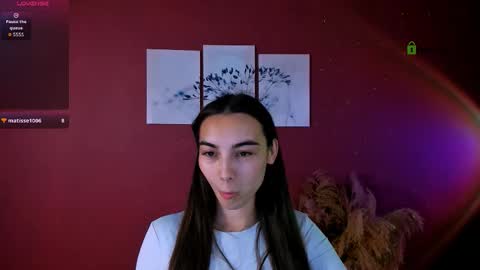 Snapshot of kira_light__ chatting on 11.14.25 kira_light__ online show from 11.14.25