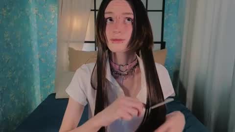 Snapshot of kira_long chatting on 02.19.26 MADI online show from 02.19.26