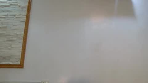 Snapshot of kira_willer chatting on 09.18.25 KIRA online show from 09.18.25