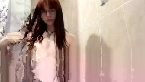 kiraazata online show from 10.14.25