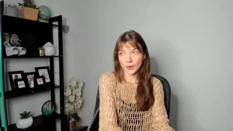 Snapshot of kirabliss28 chatting on 05.25.26 KIRA online show from 05.25.26