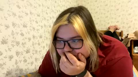 Snapshot of kiracobb chatting on 12.27.24 Just Kira online show from 12.27.24