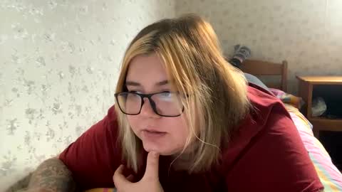 Snapshot of kiracobb chatting on 12.28.24 Just Kira online show from 12.28.24