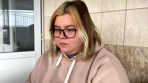 Snapshot of kiracobb chatting on 12.29.24 Just Kira online show from 12.29.24