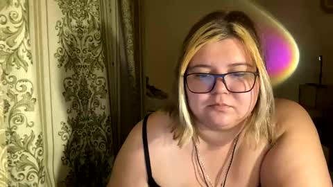 Snapshot of kiracobb chatting on 01.13.25 Just Kira online show from 01.13.25