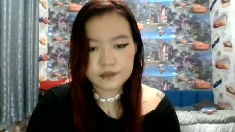 Snapshot of kiradrip chatting on 09.28.25 Kira online show from 09.28.25