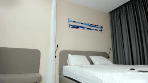 Snapshot of kiraempire chatting on 02.02.26 love you online show from 02.02.26