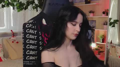 Kira    online show from 02.25.25