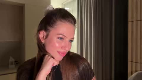 Kira online show from 10.01.25