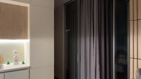 Snapshot of kiramystery chatting on 11.23.25 Kira online show from 11.23.25