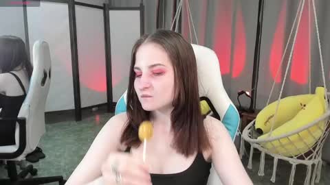 KiraParker online show from 04.24.26