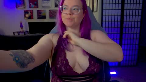 KiraSpitQueen online show from 04.05.26