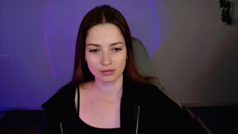 Snapshot of kiravair chatting on 11.14.25 kiravair online show from 11.14.25