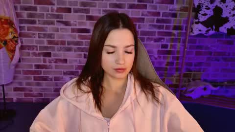 Snapshot of kiravair chatting on 11.22.25 kiravair online show from 11.22.25