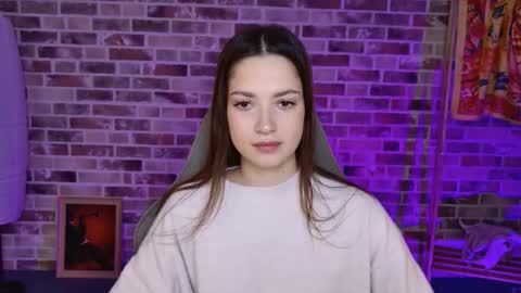 Snapshot of kiravair chatting on 12.18.25 kiravair online show from 12.18.25