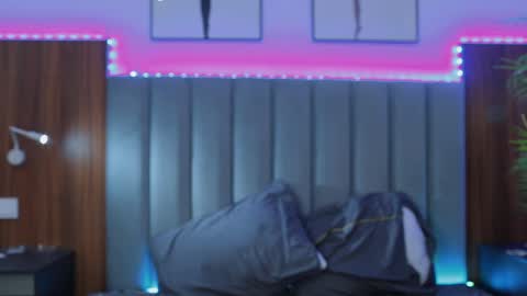 Snapshot of kirsten_xxx chatting on 01.19.25 Risha online show from 01.19.25