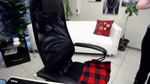 Louise online show from 01.18.26