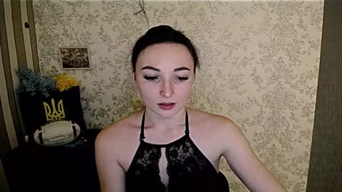 Snapshot of kiss_shy chatting on 01.10.25 Valeria online show from 01.10.25