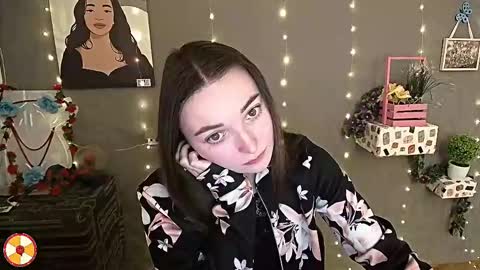 Snapshot of kiss_shy chatting on 02.12.25 Valeria online show from 02.12.25