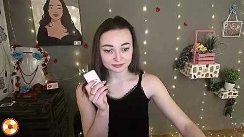 Snapshot of kiss_shy chatting on 02.18.25 Valeria online show from 02.18.25