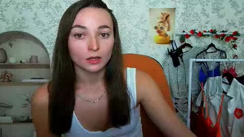 Snapshot of kiss_shy chatting on 10.09.25 Valeria online show from 10.09.25