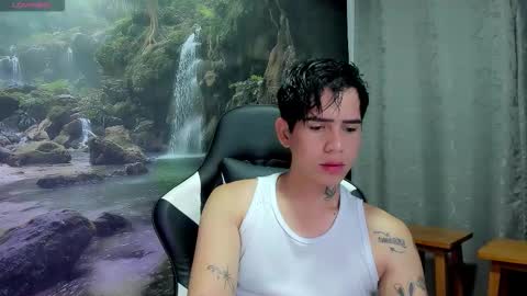 kiss_whitee online show from 03.04.26