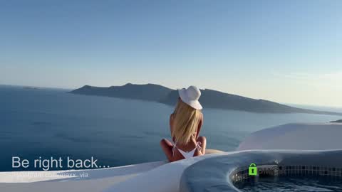 Alexandra online show from 12.31.24