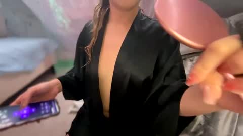 Kissah Kreampuff online show from 02.25.25