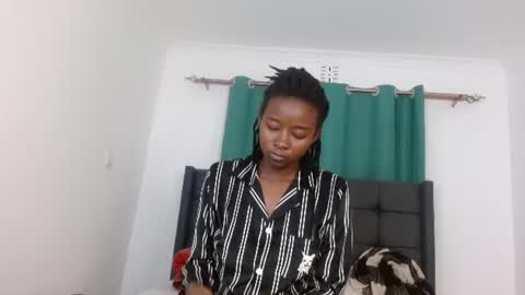 Snapshot of kisses_galore chatting on 07.19.26 kisses_galore online show from 07.19.26
