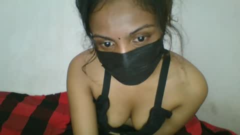 Snapshot of kissy_doll1 chatting on 06.17.26 kissy_doll1 online show from 06.17.26