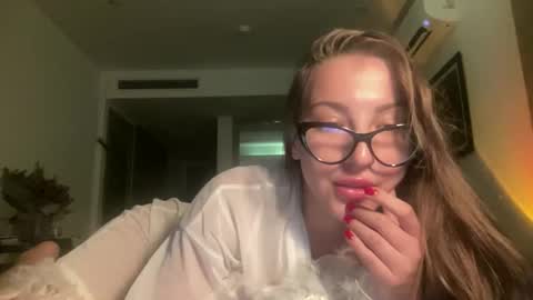 Snapshot of kit_kata chatting on 02.21.26 Kit kata online show from 02.21.26